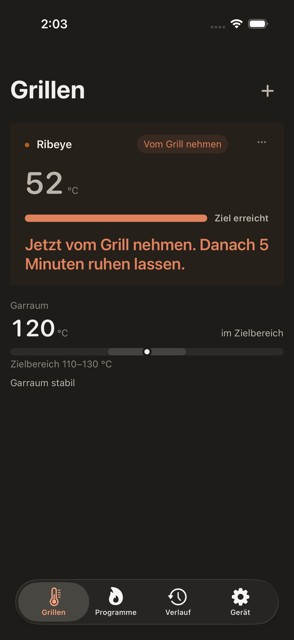 Sear Cue zeigt Ribeye, Ziel, Handlungshinweis und Garraumstatus in einer Live-Ansicht.